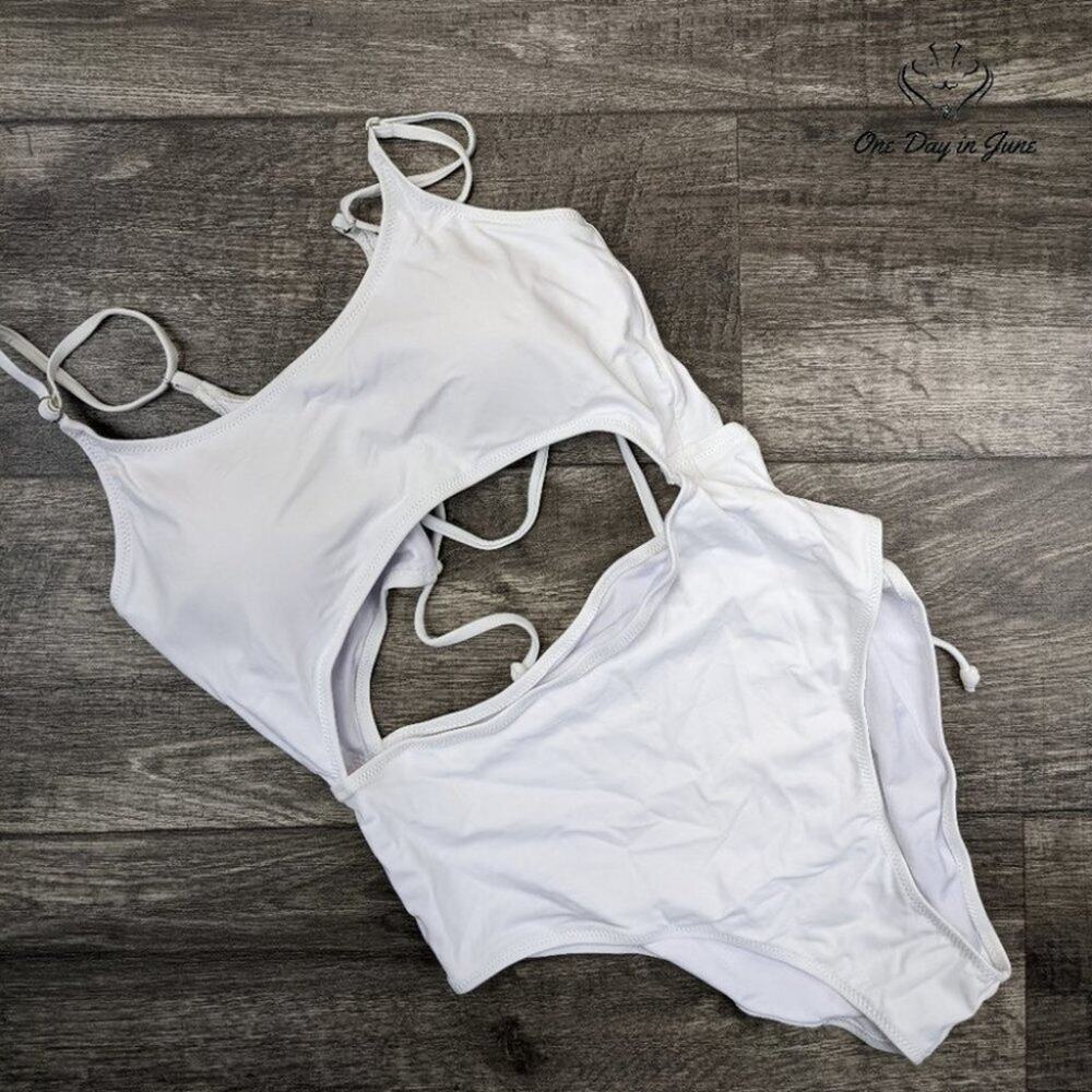 Honlyps Cut Out Monokini One Piece Swimsuit Size M